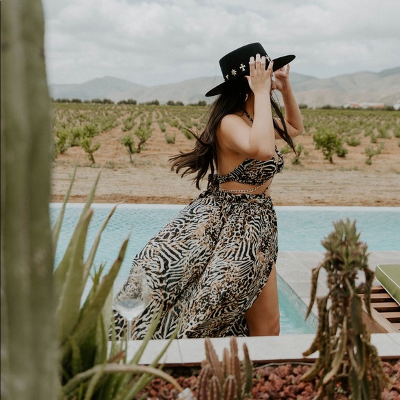 Super sexy animal print cut out maxi sun dress size medium - Picture 5 of 7